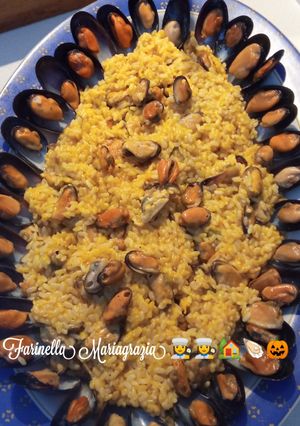Foto di Risotto con zucca km zero e cozze gourmet di fantasia 👩‍🍳🇮🇹🌍🏡🦪🎃