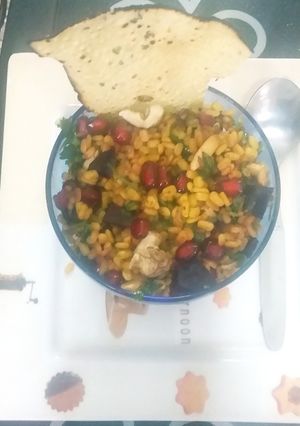 मूँग दाल चाट (Moong Dal Chat recipe in hindi) रेसिपी मुख्य फोटो