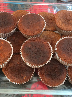 Una foto de Cakes de avena con cajeta (dulce de leche) y coco