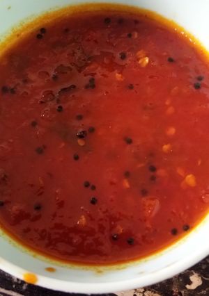 A picture of Tamatar ki chutney.