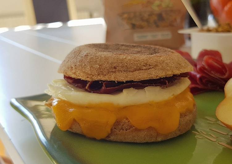 9• Petit-déjeuner Express le Egg Muffin au Grison