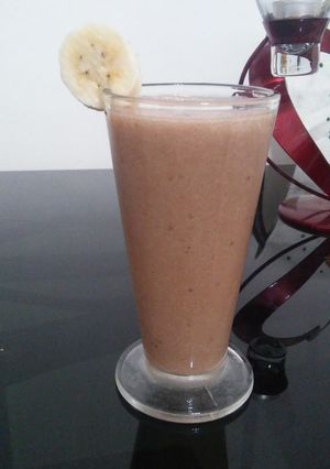 Una foto de Batido de plátano, chocolate y menta
