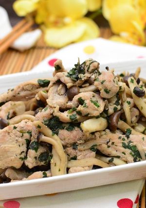 塔香豚肉炒鮮菇（無油） 的食譜成品照片