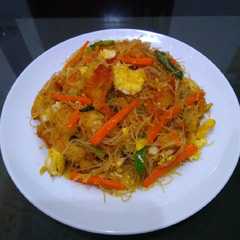 A picture of Bihun goreng simpel.