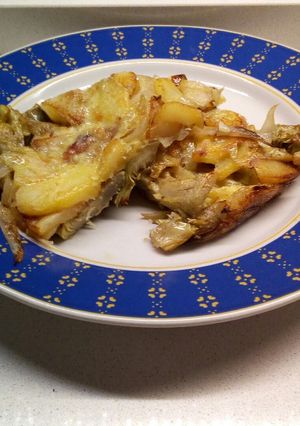 Foto di Frittata di carciofi cipolla e patate fritte