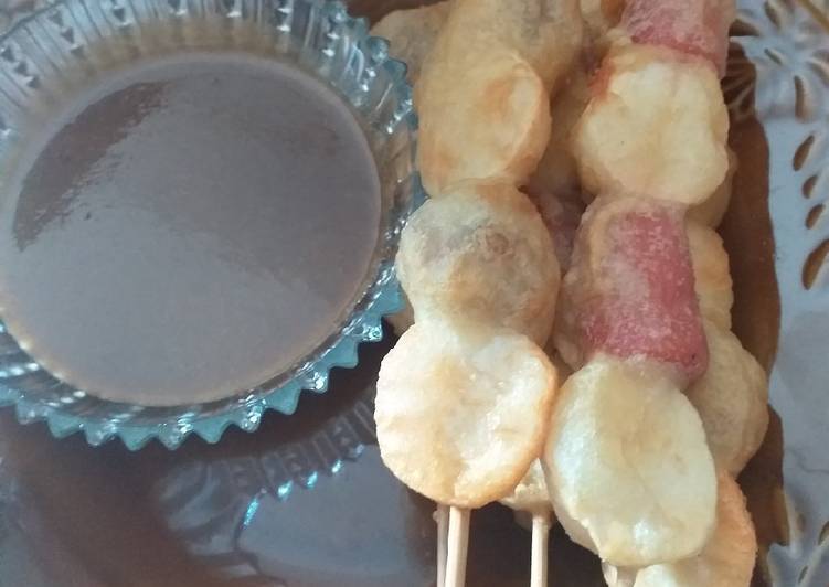 Recipe of Super Quick Homemade Sate goreng bakso sosis saus kacang
