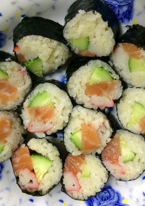 Hình của món Sushi cá hồi.