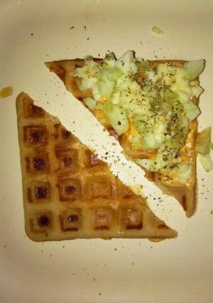 वाफल पिज़्ज़ा(waffle pizza recipe in hindi) रेसिपी मुख्य फोटो