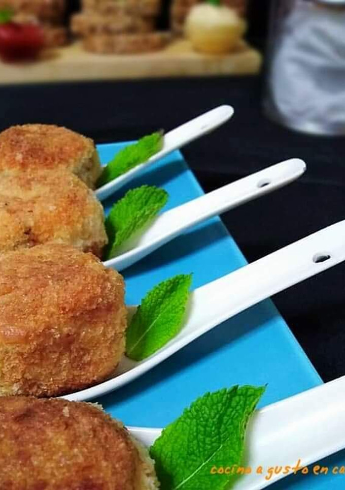 Una foto de Croquetas de bacalao en cucharitas