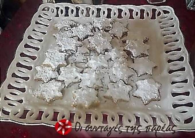 κύρια φωτογραφία συνταγής Χριστουγεννιάτικα μπισκότα