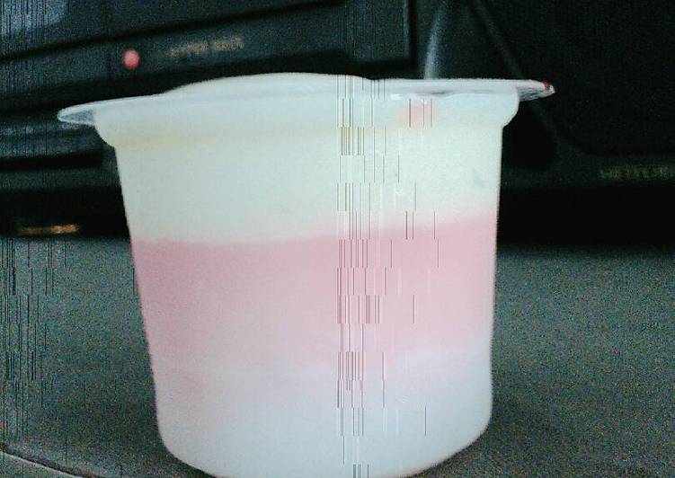 Pudding strawberry vla vanilla