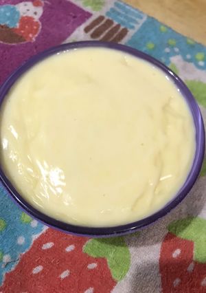 Una foto de Crema pastelera sin grumos 😋