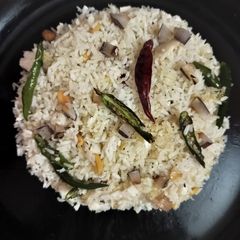 A picture of Coconut pulao.