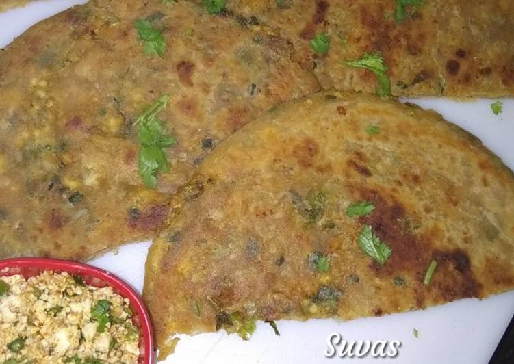 Recipe of Speedy Green Garlic And Paneer Paratha