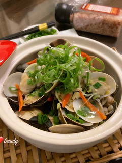 日式蒜香奶油酒蒸蛤蜊 的食譜成品照片
