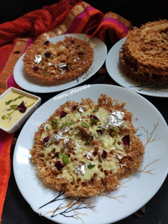 केसर रबडी घेवर (Kesar rabdi ghevar recipe in hindi) रेसिपी मुख्य फोटो