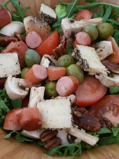 A picture of Fresh salad.