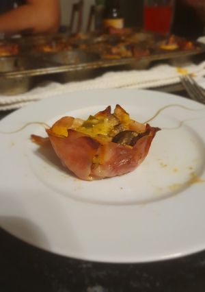 Una foto de Chalupa de jamón keto