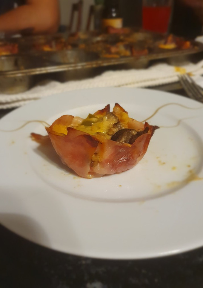 Una foto de Chalupa de jamón keto