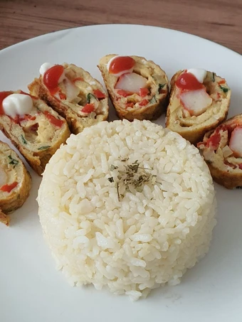 Langkah Mudah untuk Membuat Resep Butter rice with kani eggroll yang  Bikin Ketagihan Anti Ribet, Mantap