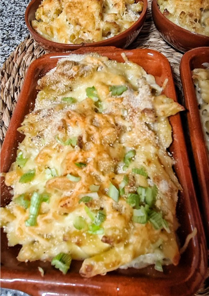 Una foto de Macarrones con salsa cremosa de 3 quesos