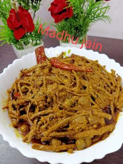 कैर सांगरी की सब्जी (kair sangri ki sabzi recipe in Hindi) रेसिपी मुख्य फोटो