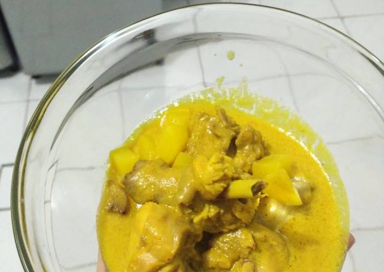 Kare ayam (Ayam kari)