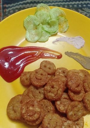 স্মাইলি পটেটো (Smiley potato recipe in Bengali) রেসিপির প্রধান ছবি