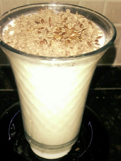 A picture of Oats Banana Smoothie.