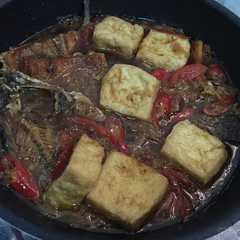 A picture of Semur bandeng tahu praktis.