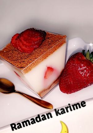 صورة لوصفة 🍓 كرام ديسار الفراولة 🍓