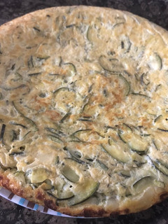 Una foto de Tortilla de patatas y calabacín fit