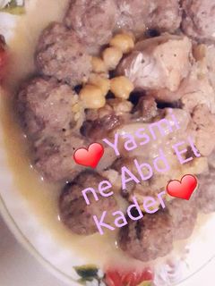 صورة لوصفة مثوم بالمرقة البيضاء