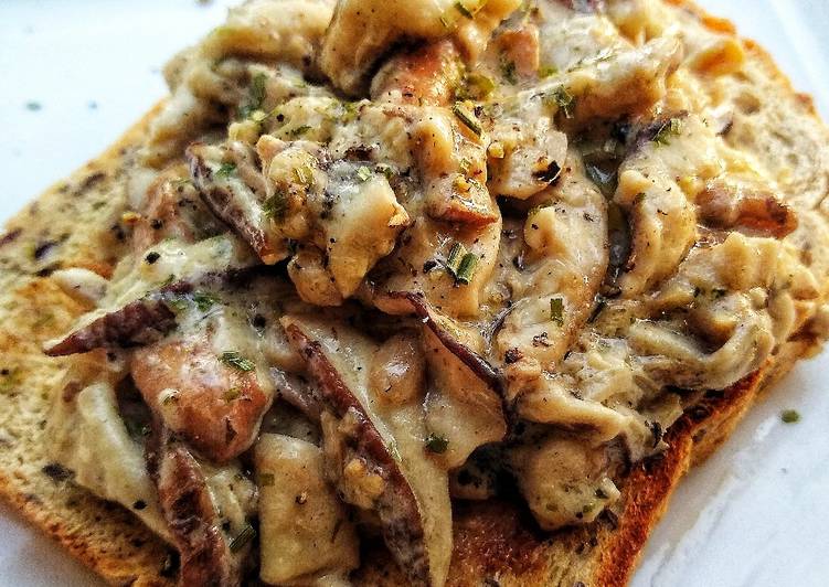 How to Prepare Super Quick Homemade Garlic Wild Mushrooms On Toast