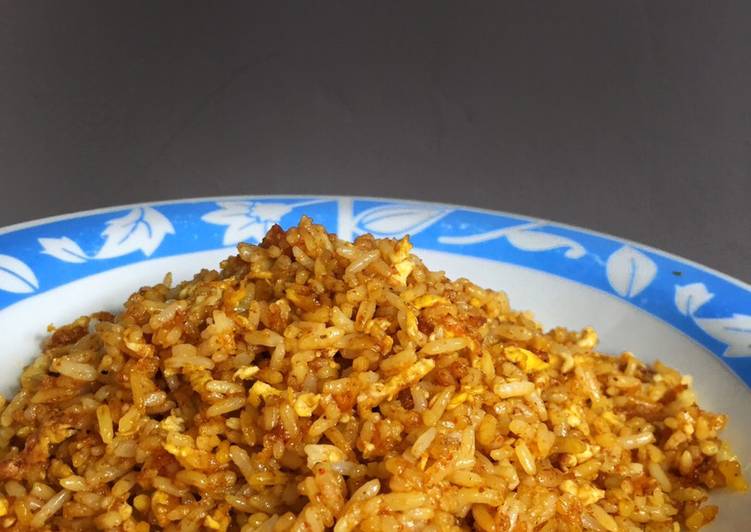 Cara Gampang Menyiapkan Nasi goreng mudah ala abang-abang yang Lezat