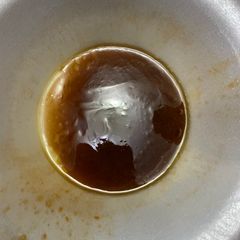 A picture of Chili sauce for chicken.
