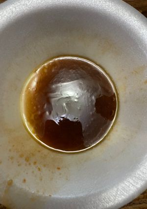 A picture of Chili sauce for chicken.
