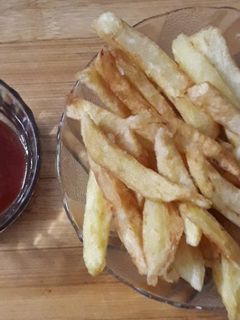 फ्रेंच फ्राई (French fry recipe in hindi) रेसिपी मुख्य फोटो