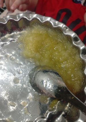 عکسی از دستور پوره گلابی برای کودک