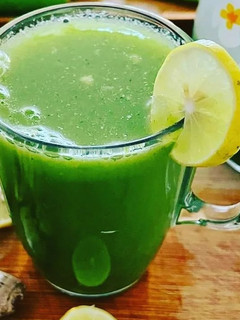 A picture of Cucumber Ginger Lemonade juice.
