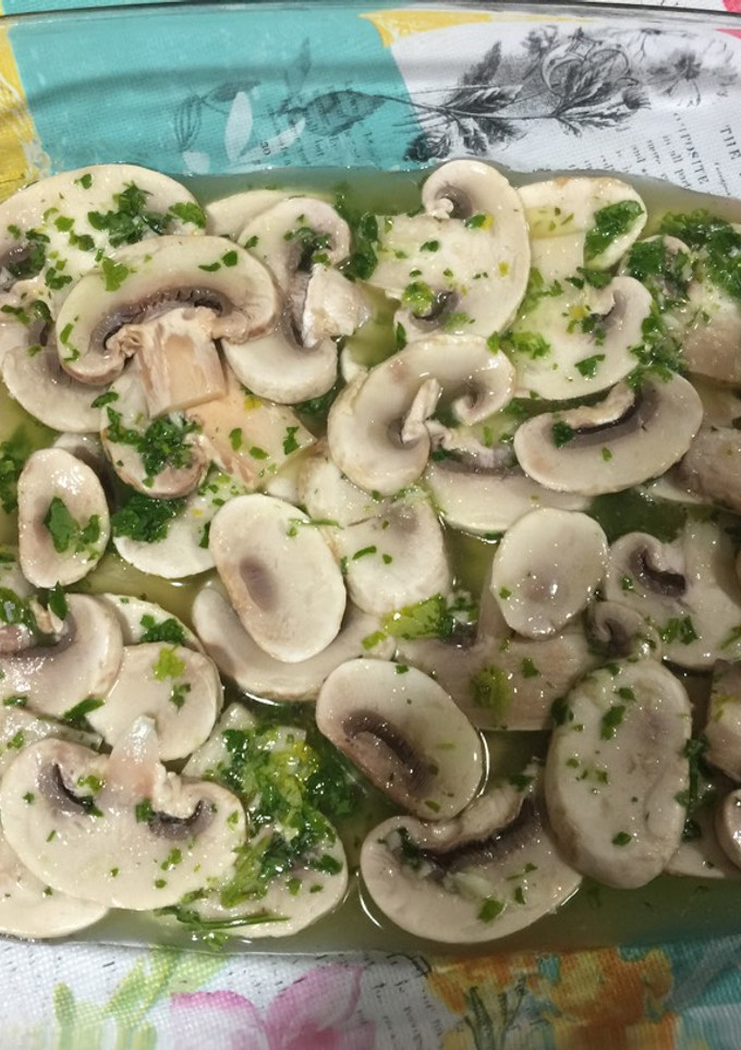 Una foto de Champiñones a la vinagreta