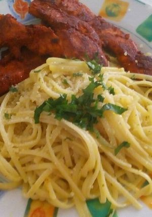 Una foto de Pasta fácil al ajo