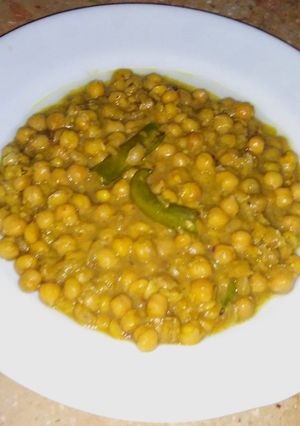 A picture of لاہوری مصالحہ چنے.