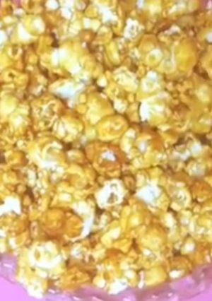 صورة لوصفة فشار بالكراميل 🍿