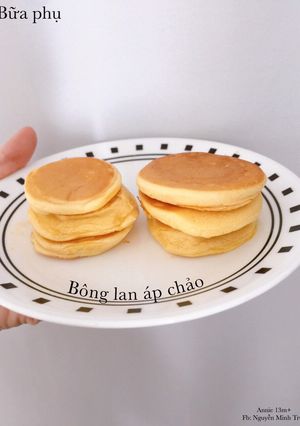 Hình của món Bông lan áp chảo - bé ăn dặm.