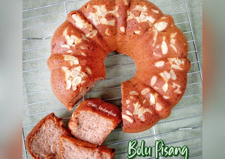 Bolu Pisang Almond