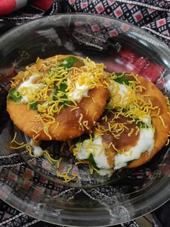 રાજસ્થાની પ્યાઝ કચોરી (Rajasthani Pyaj Kachori Recipe In Gujarati) રેસીપી મુખ્ય ફોટો