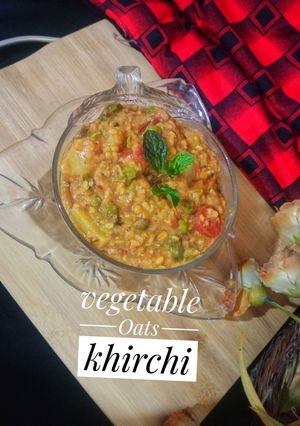 A picture of Vegetable oats khirchi.