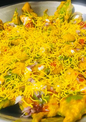 पालक पत्ता चाट (Palak patta chaat recipe in hindi) रेसिपी मुख्य फोटो