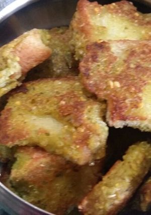 A picture of Corn dip bread.